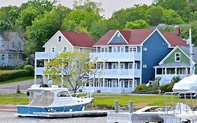 The Water'S Edge Inn & Gallery