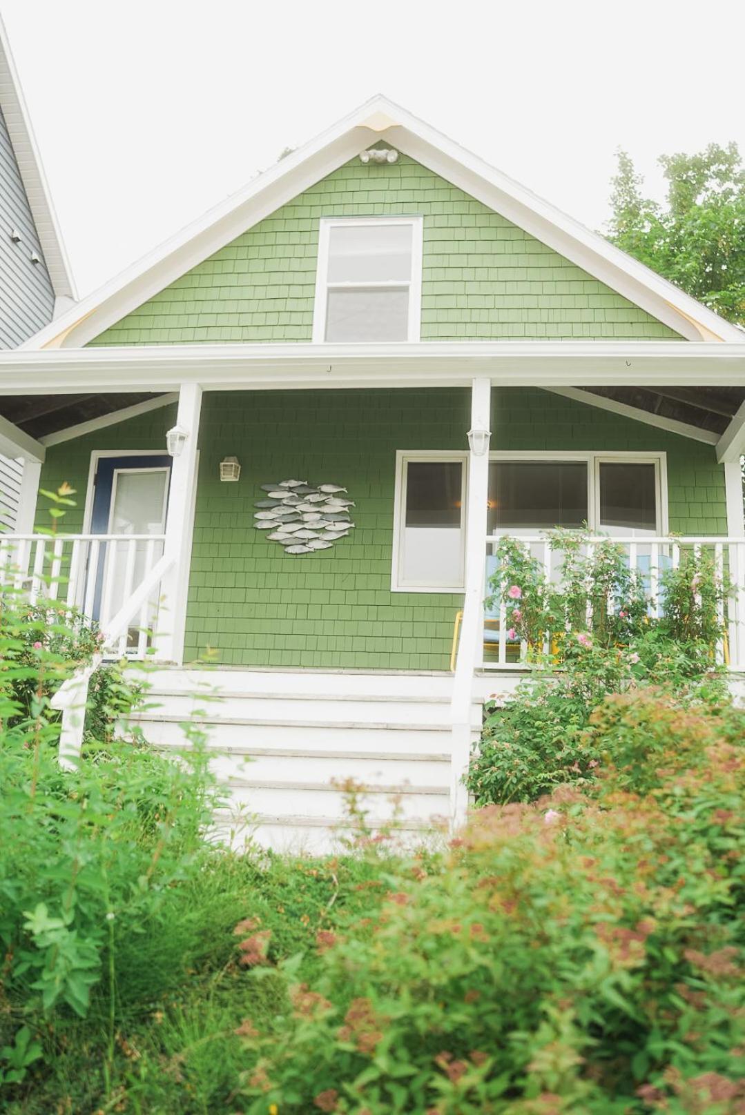 The Water'S Edge Inn & Gallery Baddeck Exterior photo